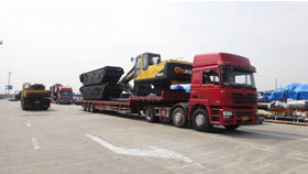 two units 2012 model floating excavator reach at Shanghai port
